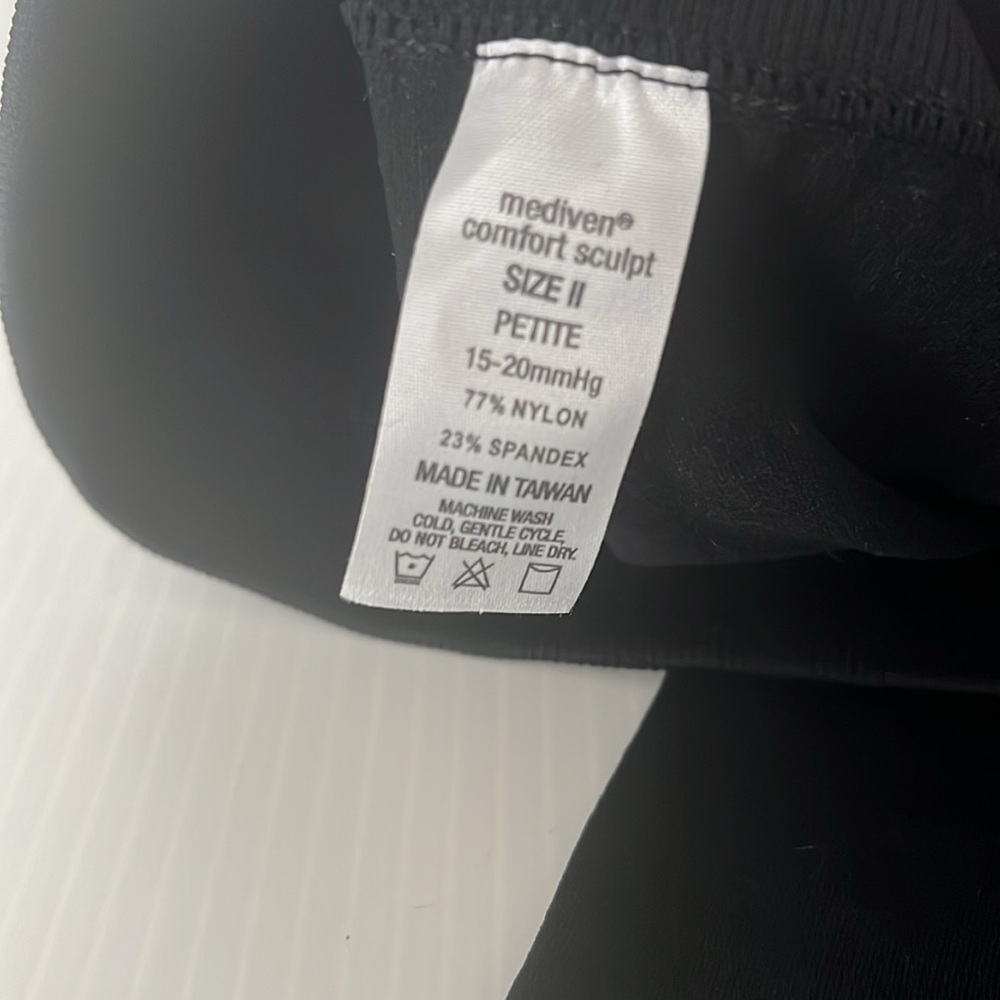 Mediven Medical Compression Legging - Picture 11 of 11